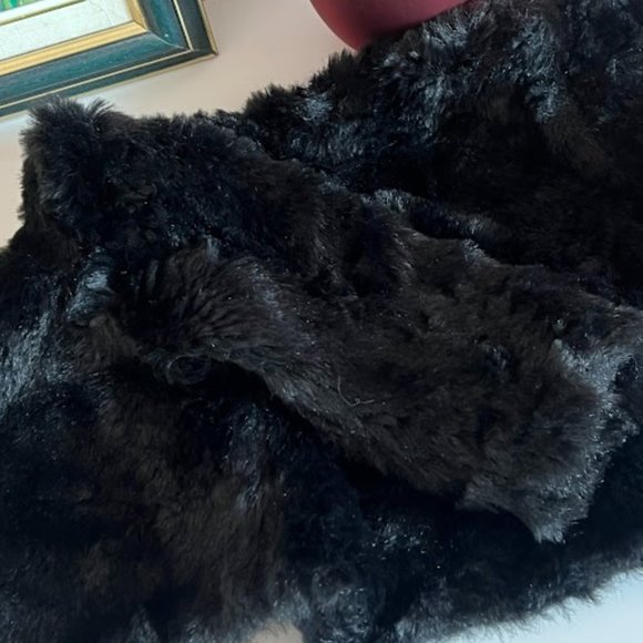 ZARA collection vintage girls black fur jacket (AGE 5-6) - Picture 2 of 6